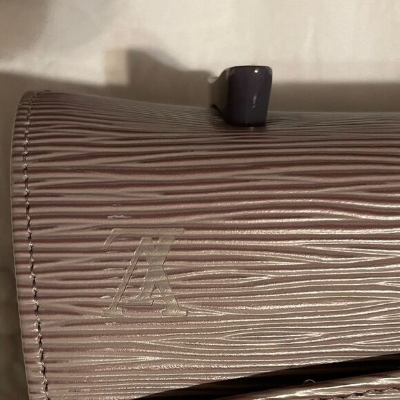 Pristine!! Louis Vuitton/vintage nocturne GM
Designer shoulder handbag - Picture 13 of 16